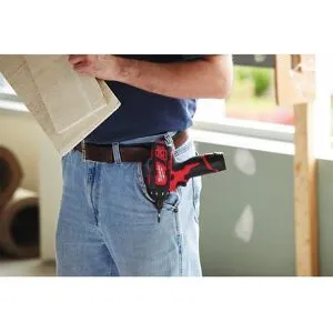 Milwaukee M12 Bd-202c Skruvdragare Med Batteri Och Laddare, Maskiner
