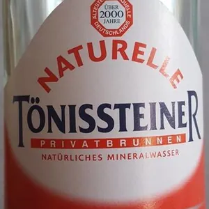 Tönissteiner natürliches Mineralwasser