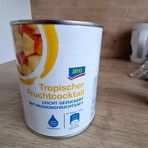 Tropischer Fruchtcocktail