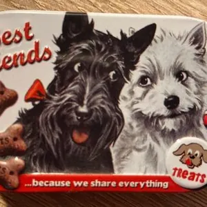 Nostalgic Art Merchandising