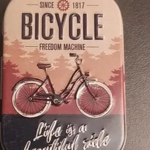 Sugar free mint candy with sweeteners