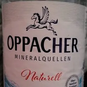 Natürliches Mineralwasser