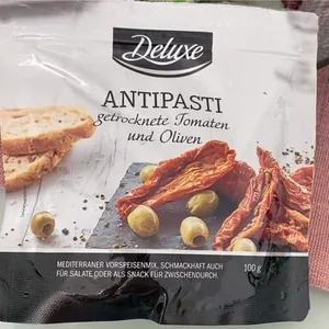 Antipasti getrocknete Tomaten und Oliven