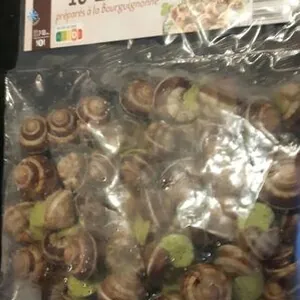 48 escargots préparés à la bourguignonne avec beurre