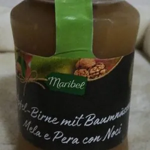 Preparazione a base di mela pera e noci