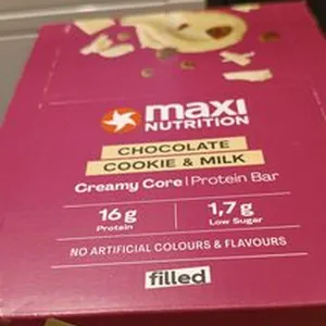 maxi nutrition chocolate cookie and milk