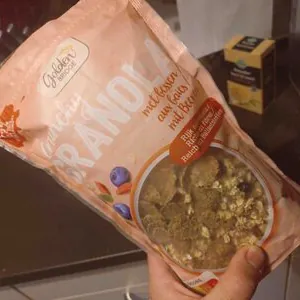 Crunchy Granola met bessen