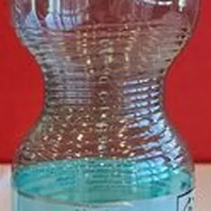 Natürliches Mineralwasser Medium