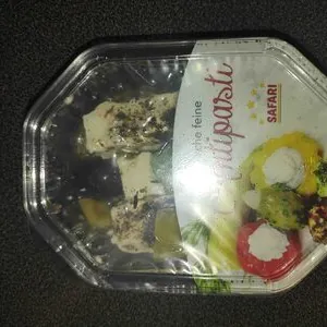 Schafskäse eingelegt in Kräutern & Koblauch