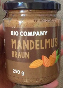 Mandelmus Braun