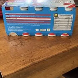 strawberry flavoured sweetened yogurt drink