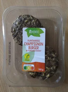 plantaardige Champignon-burger met plantaardige kaasrasp