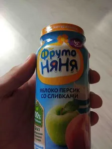 Пюре из яблок и персоков со сливками