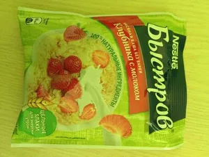 Овсяная каша без варки. Клубника с молоком