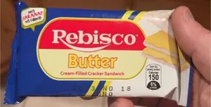 Butter Cream-Filled Cracker Sandwich