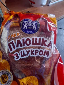 Плюшка с сахаром