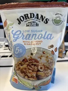 Granola with almond & hazelnut