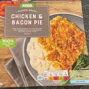 Chicken and bacon pie