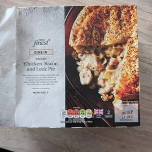 Creamy Chicken, Bacon And Leek Pie