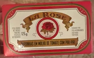 Sardinhas em Molho de Tomate com  Piri-Piri