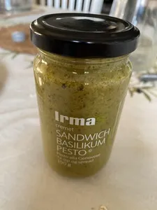Irma basilikum pesto