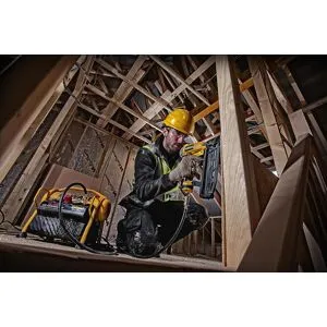 Dewalt Dpn1850 Dyckertpistol, Maskiner