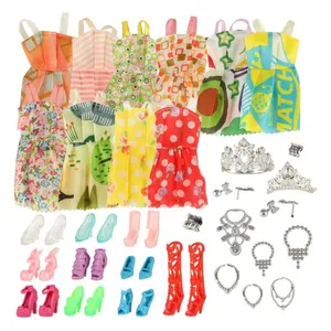 Färgglatt Dockklädset 43 Delar Klänningar & Accessoarer