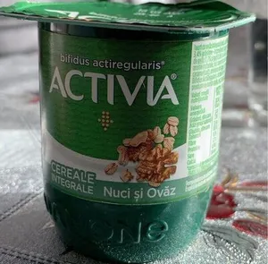 Activia Nuci și Ovăz