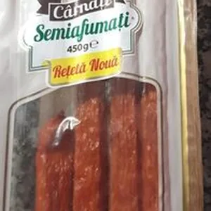 Cârnați semiafumați