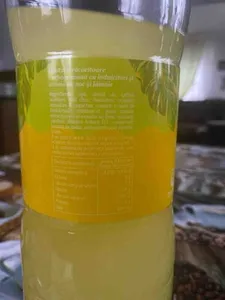 Băutură Răcoritoare Carbogazoasă Cu Îndulcitori Și Aromă De Soc Și Lămâie