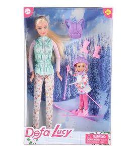 Dockset med 2 dockor och skidkläder