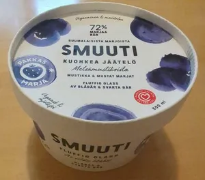 Kuohkea jäätelö mustikka & mustat marjat