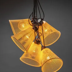Konstsmide Tilläggs-ljusslinga 10 amberfärgade ledlampor och lampskärmar.