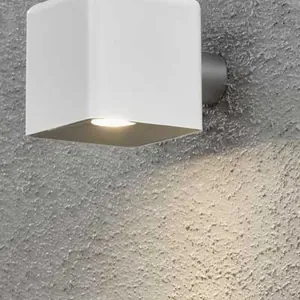 Konstsmide Amalfi vägglampa 3W 12V vit plast ink trafo + sladd. 7681-200