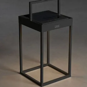 Konstsmide Portofino lanterna svart USB/sol 2700K/3000K