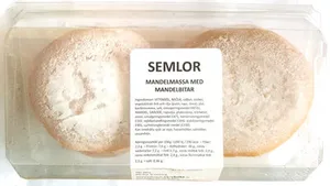 Semlor - Mandelmassa med mandelbitar