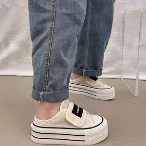 BEYIII2 Vårnya tjockbottna kardborreband Slip-on Lazy Semi Slipper Canvas Skor Dam sommar Mångsidiga vita skor 40 vit