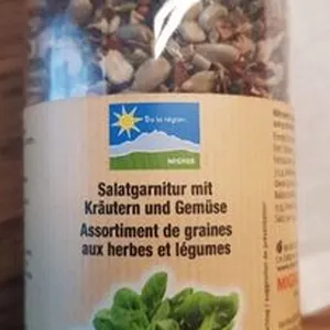 Assortiment de graines aux herbes et légumes