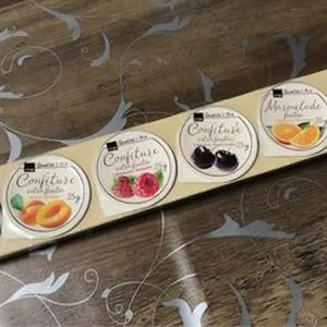Confitures, marmelade et gelée en portions assprties