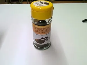 Gewürznelken gemalen