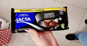 TABLETE DIAMANTE NEGRO 165G LACTA