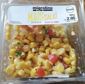 Salade de maïs avec tomates