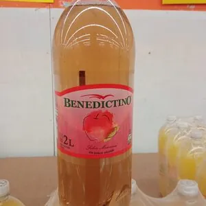 Agua Benedictino sin gas sabor manzana