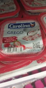 Carolina grego calda de frutas vermelhas