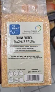 Farina rustica macinata a pietra