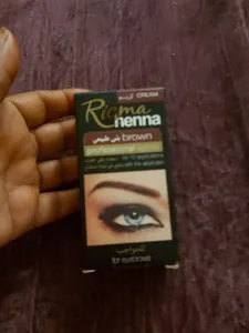 Henna for eyebrows