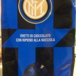 Ovetti di cioccolato con ripieno alla nocciola