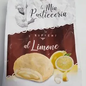 Biscuits au citron fourrés à la crème