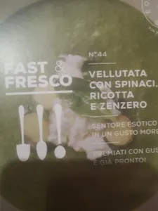 Vellutata con spinaci ricotta e zenzero