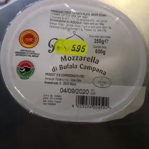 Mozzarella Di bufala campana